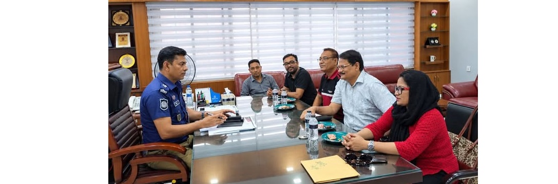 সন্ত্রাস নির্মূলে প্রশাসনের পাশাপাশি সচেতন নাগরিকদেরও এগিয়ে আসতে হবে-পুলিশ সুপার,চট্টগ্রাম